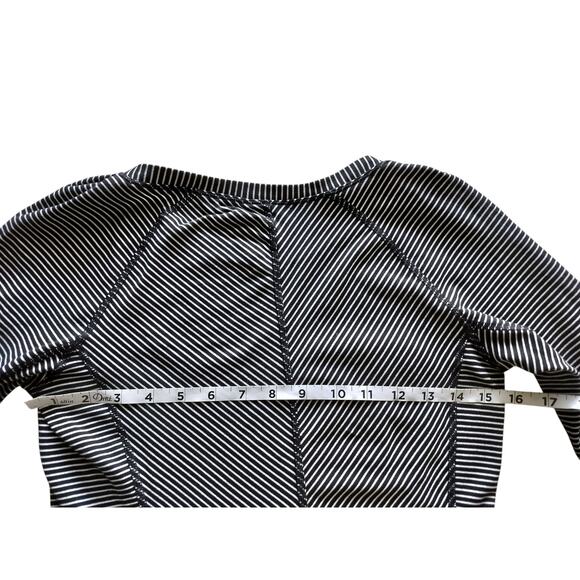 Lululemon Women's Race Your Pace Long Sleeve White Black Sweatshirt Top Size 6 - Picture 11 of 12